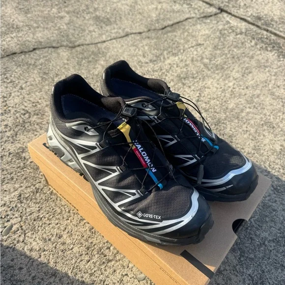Salomon XT-6 GTX in Black and Silver - Picture 2 of 6